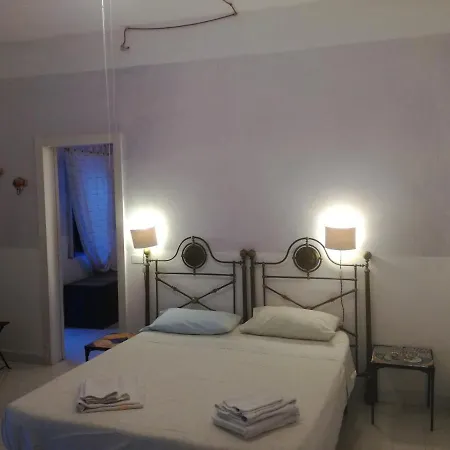 Semesterbostad Casa Rosa E Casa Stella - Centro Panarea
